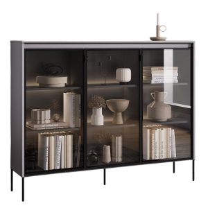 Szara nowoczesna witryna 150 cm do salonu ze szkłem FLORES 805096 Szara nowoczesna witryna 150 cm do salonu ze szkłem FLORES 805096